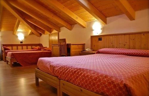 Bleggio Inferiore House | Picchio affittacamere