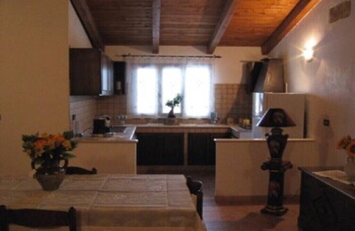 Oria Apartment | Piccolo 1 apartment in complex with ample parking 15min from the sea