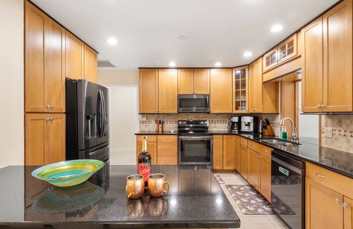 Bradenton House | Pickleball Paradise | Pool! Hot Tub! Game Room!