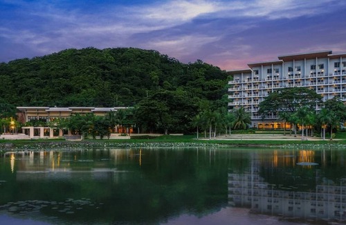 Nasugbu Apartment | Pico de Loro Large 2 bedroom Lagoon View
