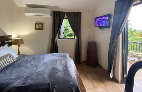 Barrero Apartment | Picturesque One Bedroom Mountain Hideaway