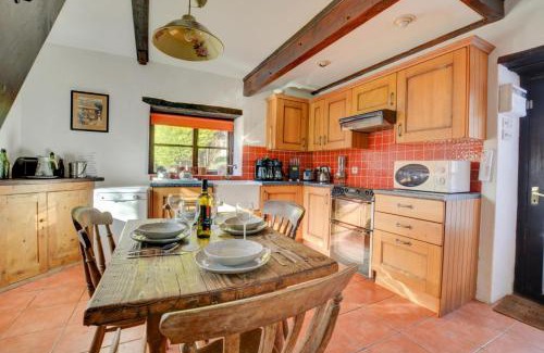 Bacton House | Pilgrims Progress