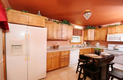 Pigeon Forge Ski Chalet | Pine Needles 6 - One Bedroom Chalet