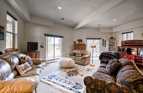 Angel Fire House | Pine Top