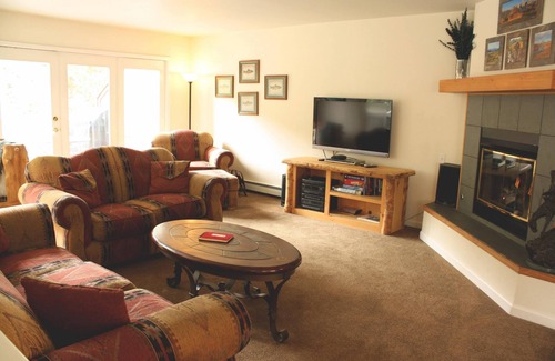 Warrior's Mark House | Pinecreek I - 3 BR By Peak Property Management