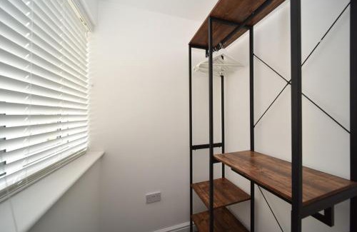 Macclesfield Apartment | Pinfold Suite - Chester Road Apartments By