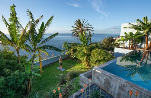Santa Maria Maior House | Pirate House Sea front Private Pool Garden Funchal