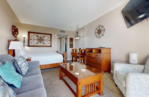 Fort Walton Beach Hotel | Pirates Bay A310