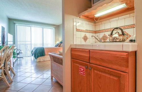 Fort Walton Beach Hotel | Pirates Bay A402