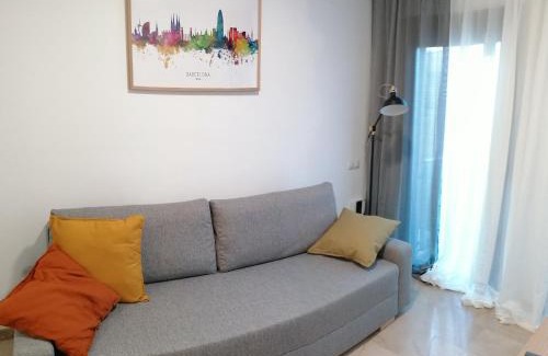 Sant Adria de Besos Apartment | Piso pl 2A, 20 min Plaza Cataluña