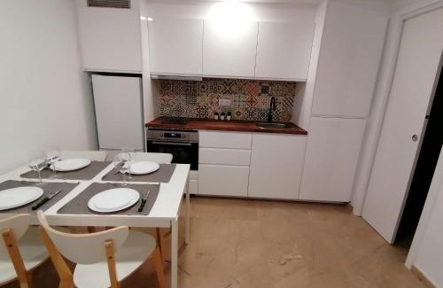 Sant Adria de Besos Apartment | Piso pl 2A, 20 min Plaza Cataluña