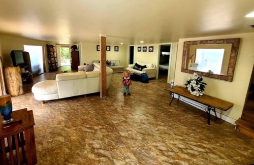 Pitt Meadows Cabin | Pitt Lake Cabin