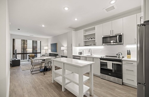 Cathedral Heights Apartment | Placemakr Cathedral Heights