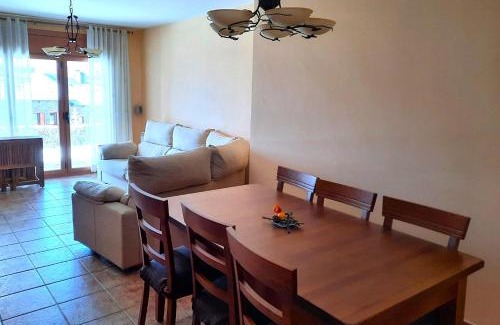 Llivia Apartment | Planta baja con jardín en Llívia