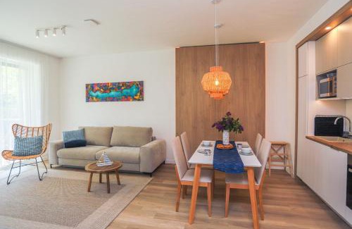 Balatonboglar Apartment | Platán Experience Apartman with lakeview