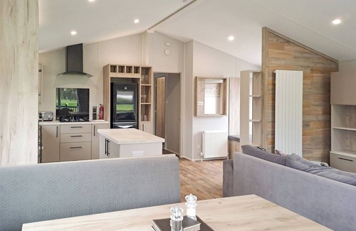Skegness Ski Chalet | Platinum 3 Bed Lodge