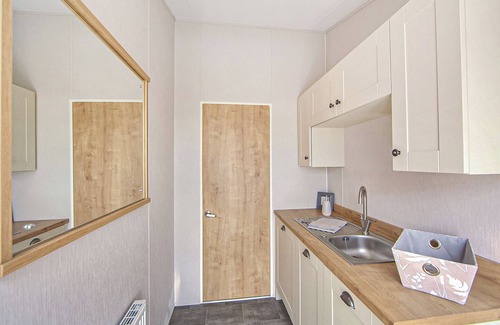 Skegness Ski Chalet | Platinum Lodge 4 Hot Tub