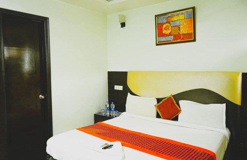 Sector 31 Hotel | Platinum sqs key 1345 P