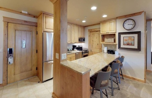 Vail Apartment | Platinum Studio @ Manor Vail w/Hotel Amenities