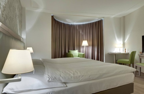 Niederdorf Hotel | PLATZHIRSCH ZÜRICH - Downtown Boutique Hotel & Sushi Lounge