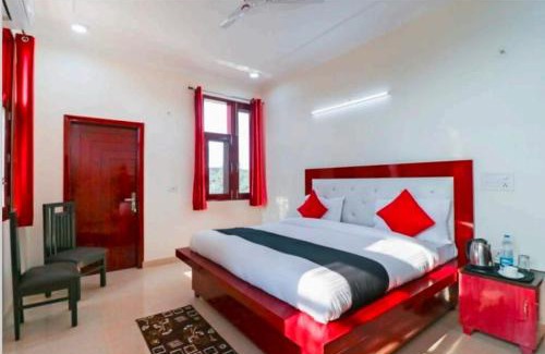 Greater Noida Hotel | PLAY EXPO STAY ANSAL GOLF LINK 1 - couple friendly