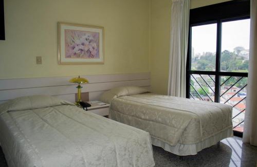 Santana Apartment | Plaza Inn Small Town Flat