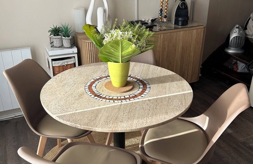 Merville-Franceville-Plage Apartment | Pleasant duplex, direct access, free wifi beach