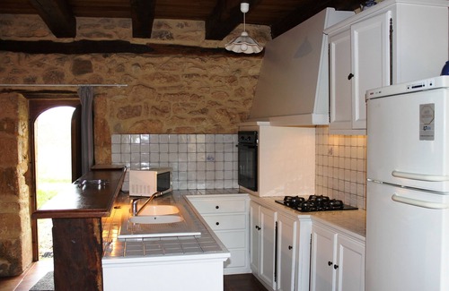 Beynac-et-Cazenac House | Pleasant house, quiet, with large pool to share, beautiful surroundings
