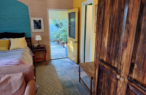 Toro Canyon Apartment | Pleasant studio with WiFi in the charming Foothills of Carpinteria.n