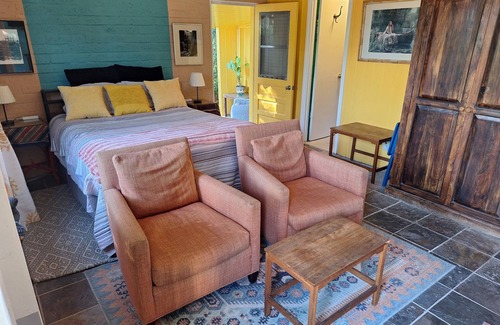 Toro Canyon Apartment | Pleasant studio with WiFi in the charming Foothills of Carpinteria.n
