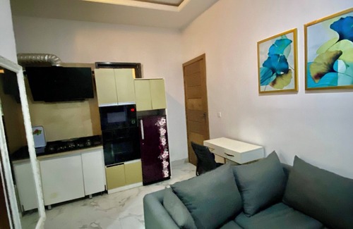 Surulere Apartment | PLISTBOOKING - LOVELY MODERN ONE BEDROOM SHORT LET APARTMENT IN LEKKI PHASE 1 NG