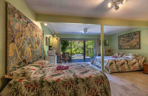 Haiku Cabin | Plumeria Room on a Lush Farm on Maui's North Shore