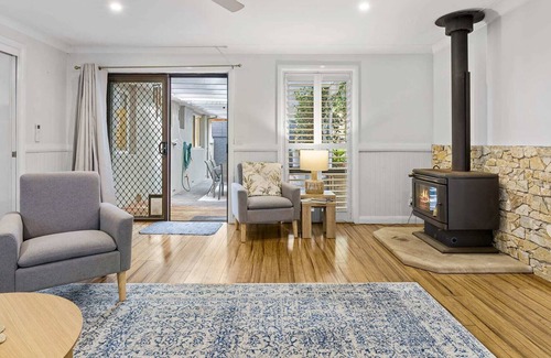 Bateau Bay House | Poets Corner Retreat