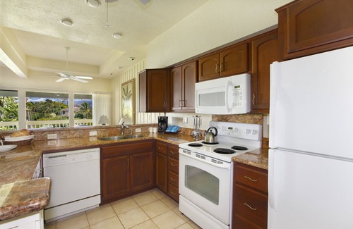 Poipu Condo | Poipu Manualoha 805 Spacious up to 6 vacationers