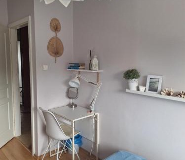 Gdynia Apartment | Pokój w apartamencie z pięknym widokiem na morze