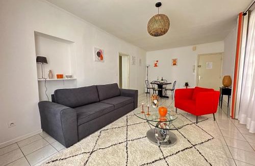 Pezenas Apartment | Polichinelle Hyper Centre - Wifi - Balcon & Parking Proche