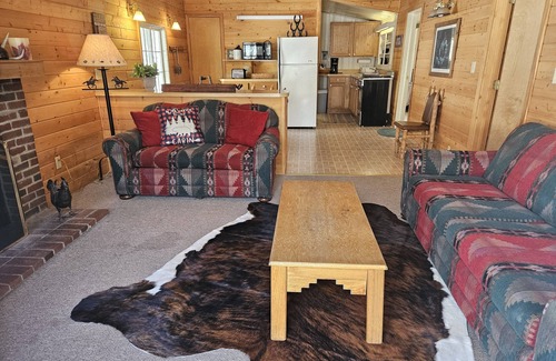 Nathrop Cabin | Pomeroy Cabin at Deer Valley with geothermal pool & more! Family & Pet Friendly