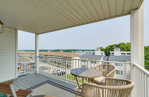 Osage Beach Condo | Pool Access & Lake Views: Osage Beach Family Gem