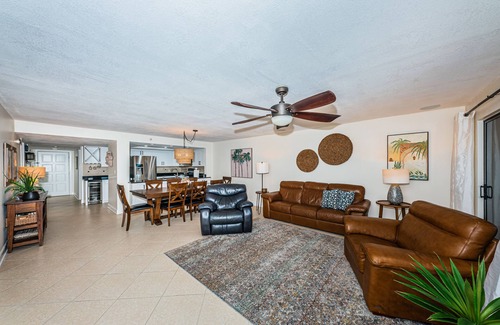 Indian Shores Condo | POOL OPEN ! ELEVATOR IS WORKING! BCHFRONT PENTHOUSE Million View