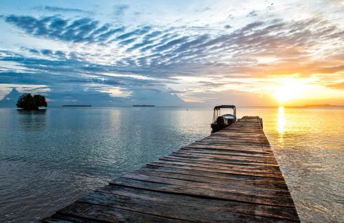 Punta Laurel Resort | Popa Paradise Beach Resort