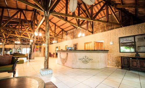 Punta Laurel Resort | Popa Paradise Beach Resort