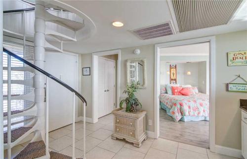 Isle of Palms Villa | Port O'Call B-301