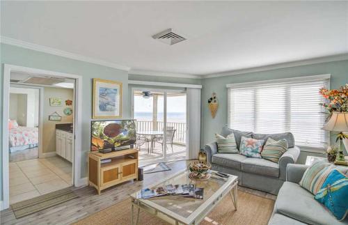 Isle of Palms Villa | Port O'Call B-301