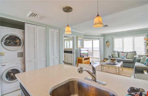 Isle of Palms Villa | Port O'Call B-301