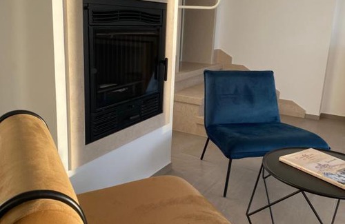 Noci House | Porta dell'est