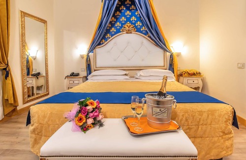 Santa Maria Novella Hotel | Porta Faenza Hotel