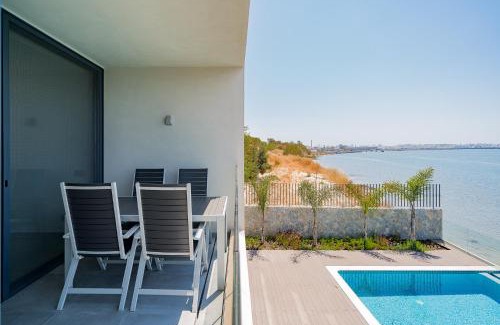Mexilhoeira da Carregacao Apartment | Portimão Ocean Breeze With Pool by Homing