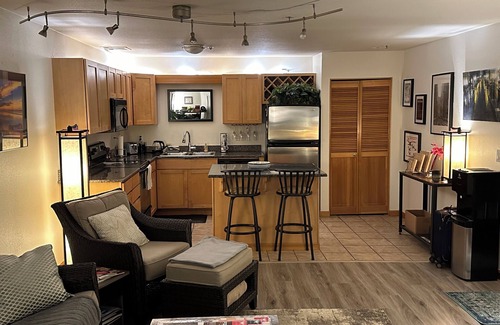 Old Town Chinatown Condo | Portland Riverside Condo at McCormick Pier