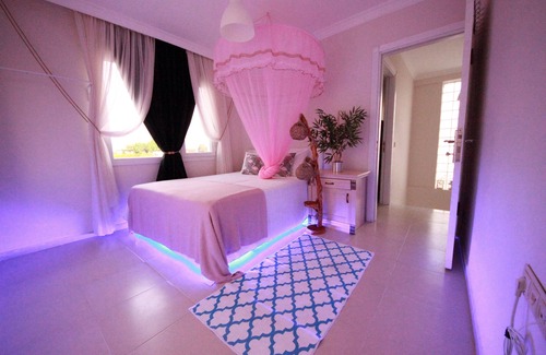Ildır Koyu Villa | Poseidon Alaçatı Villa Çeşme Pool ,family friendly ,Wi-fi ,Private Beach