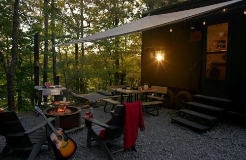 East Haddam Other | Postcard Cabins Machimoodus